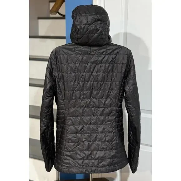 Women's Size Medium Patagonia Nano Puff Hooded Full Zip Insulated Black Jacket - Picture 3 of 5